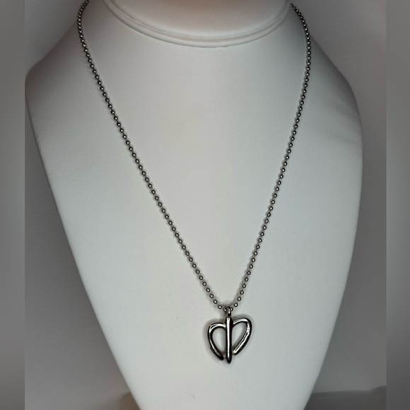 Silver Heart Pendant Necklace - Picture 3 of 3